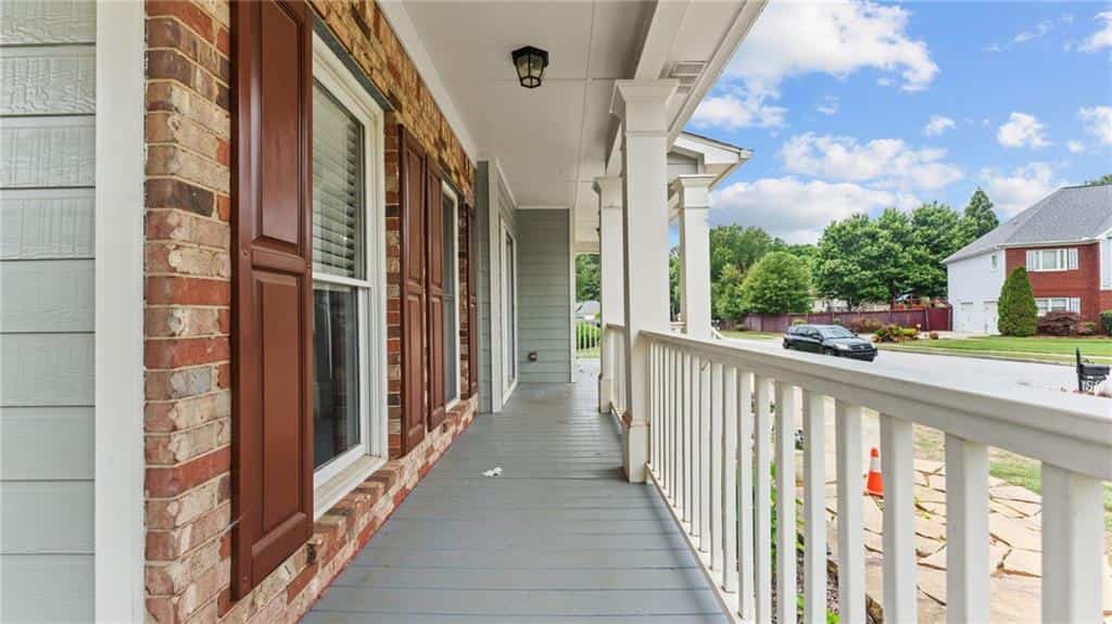 Listing photo 4