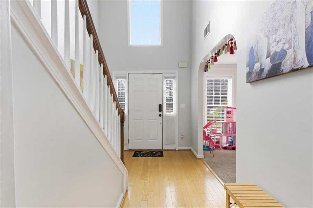 Listing photo 6