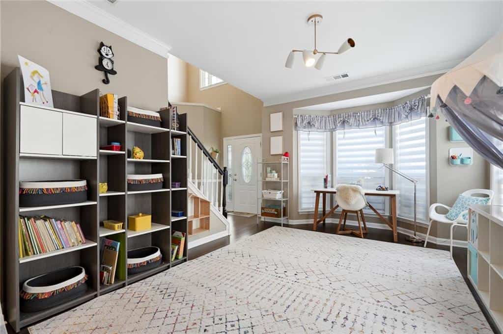 Listing photo 6