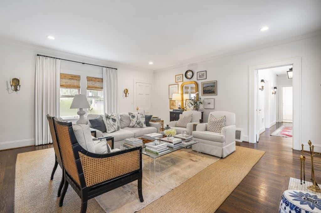 Listing photo 6