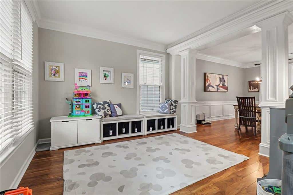 Listing photo 6