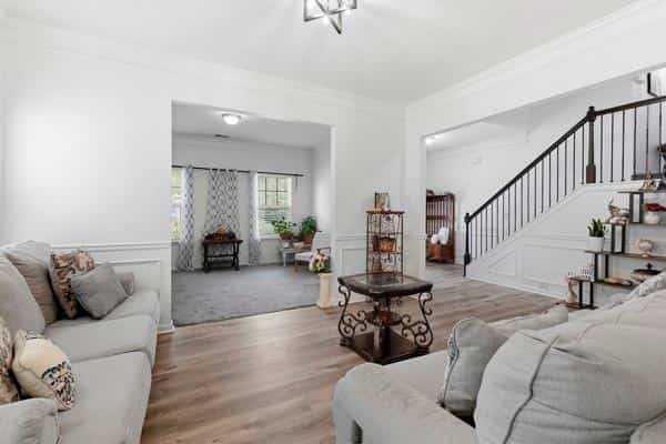 Listing photo 6