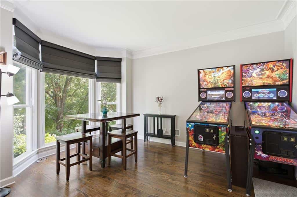 Listing photo 6