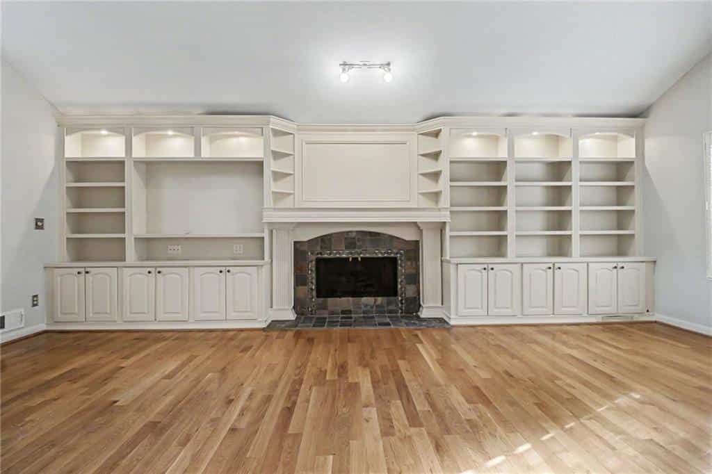 Listing photo 6