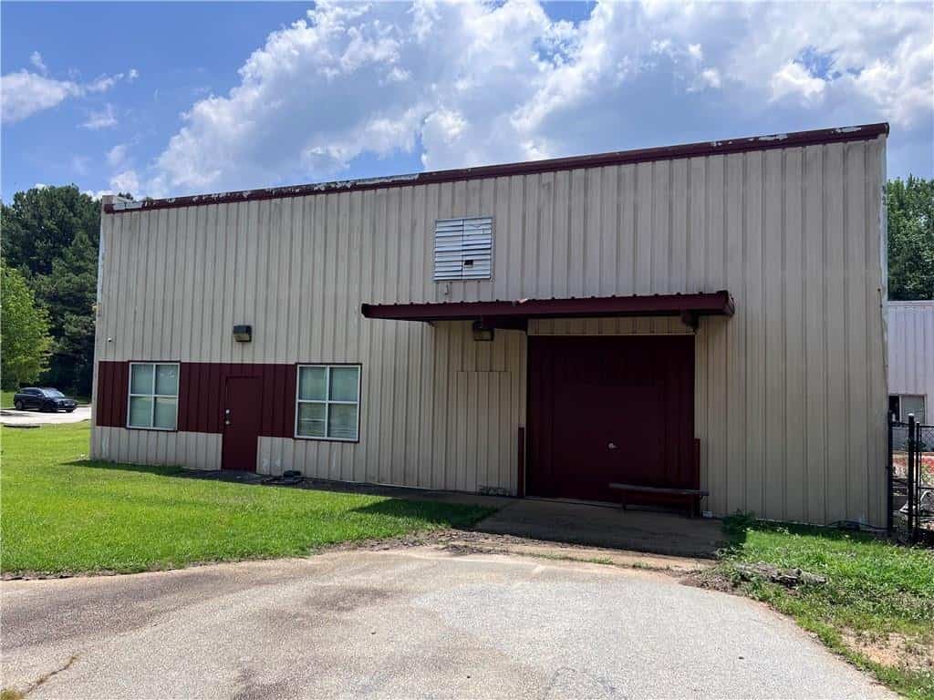 Listing photo 6