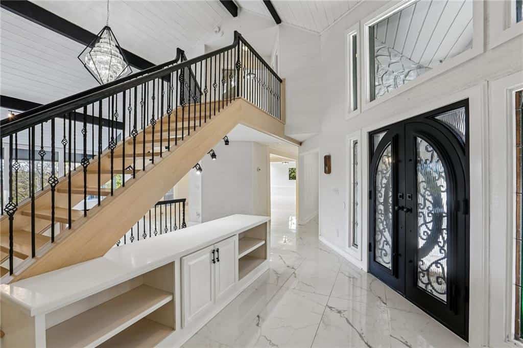 Listing photo 6