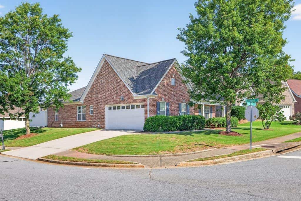 1237 Laurelwood Lane, Lawrenceville, GA 30045