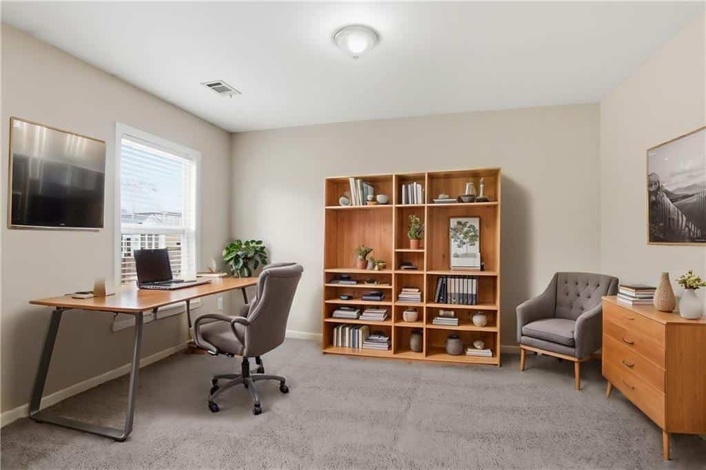 Listing photo 6