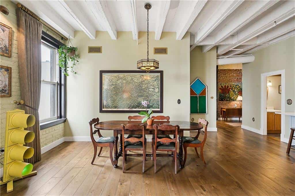 Listing photo 6