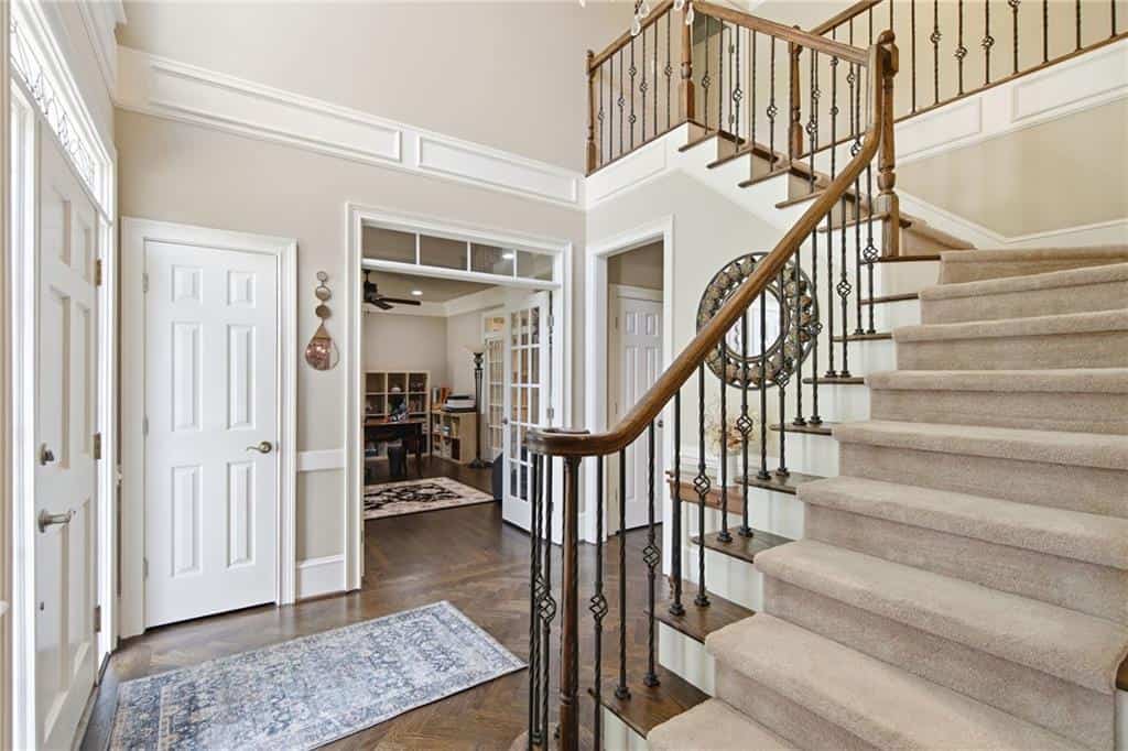 Listing photo 6