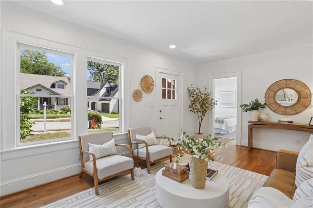 Listing photo 6
