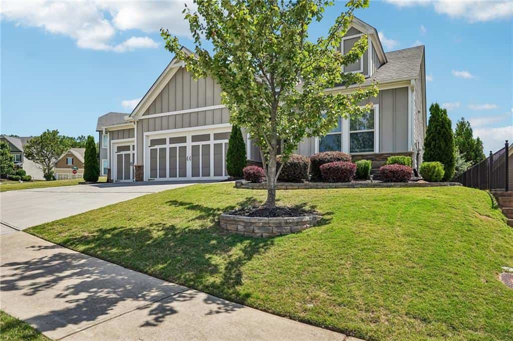 Listing photo 3