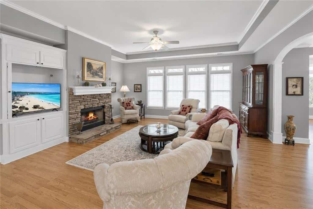 Listing photo 6