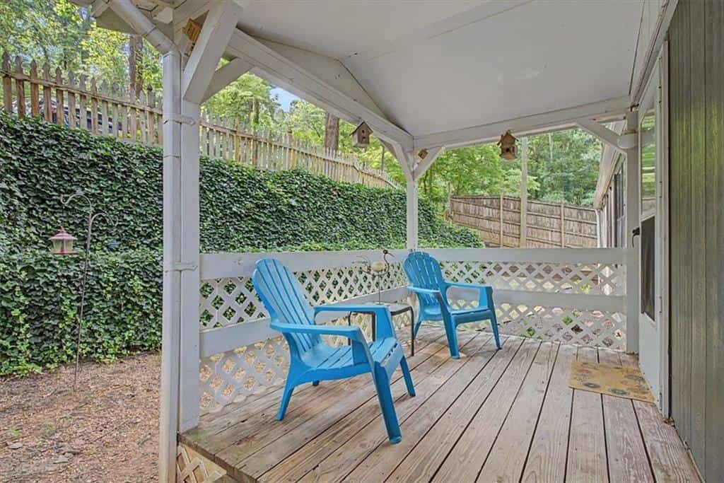Listing photo 6
