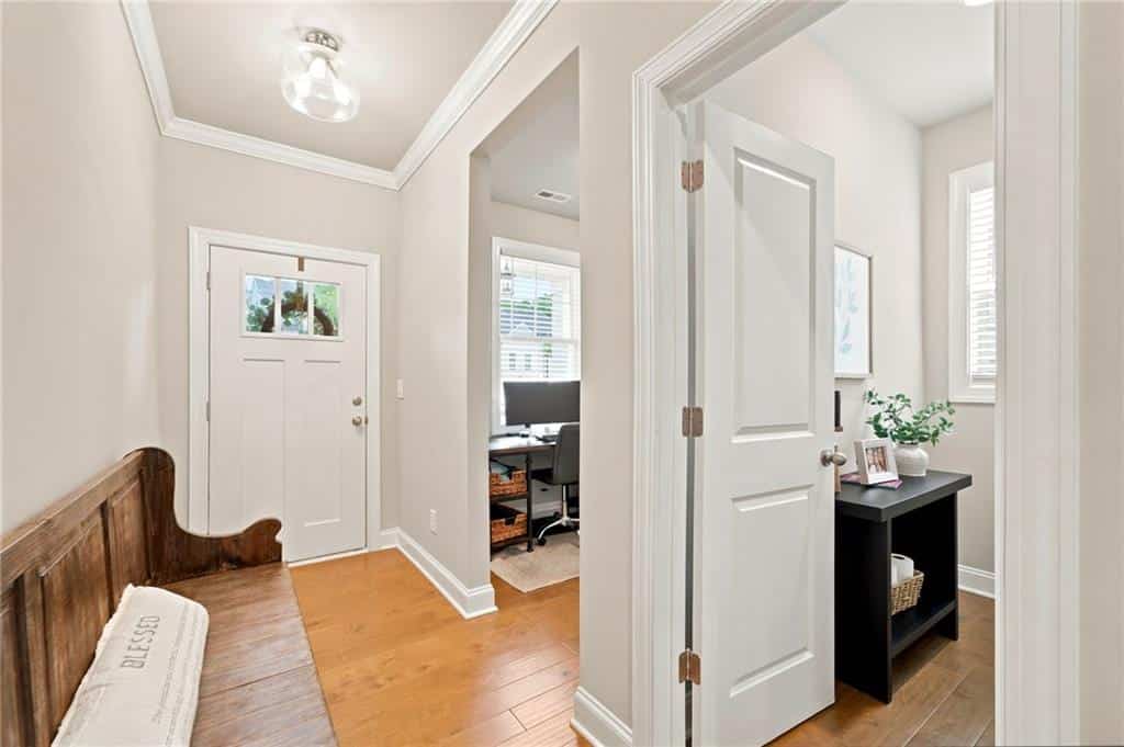 Listing photo 6