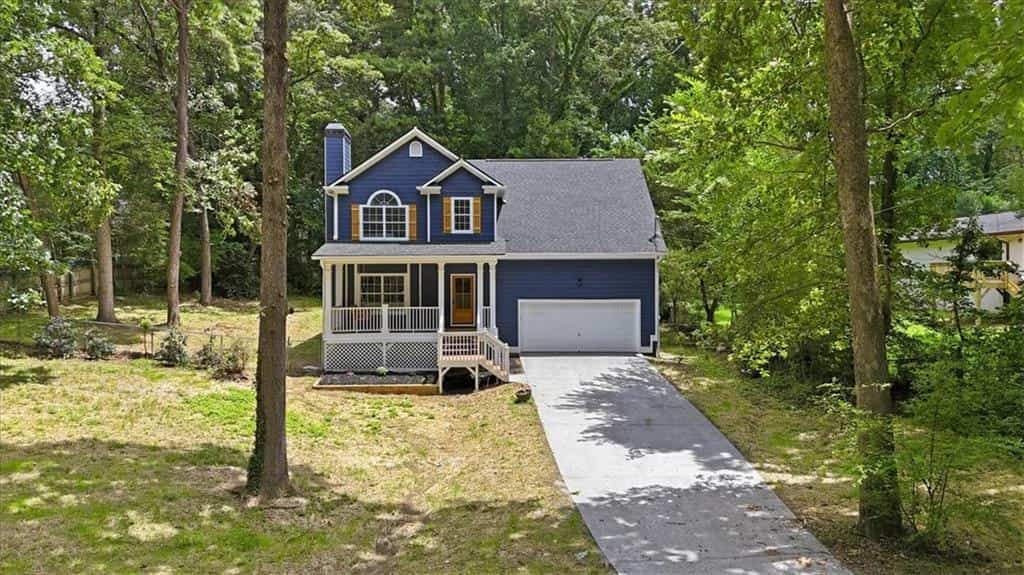 Listing photo 2
