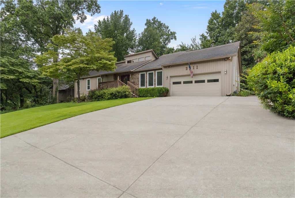 3711 Frey Lake Road NW, Kennesaw, GA 30144