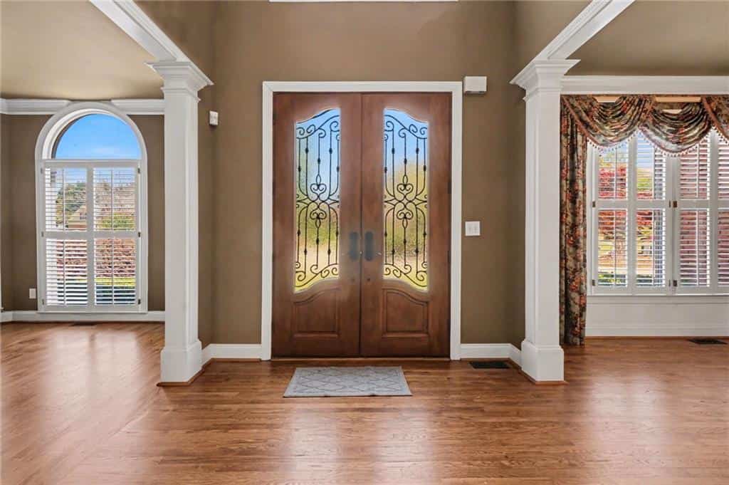 Listing photo 6