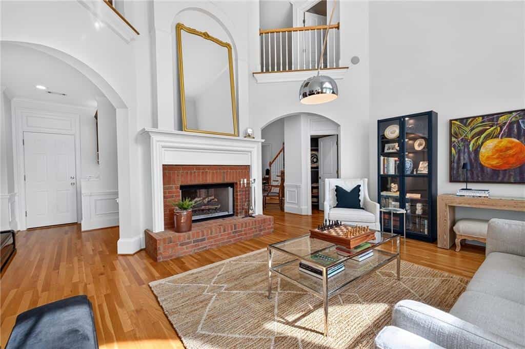 Listing photo 6