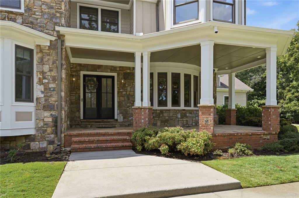 Listing photo 6