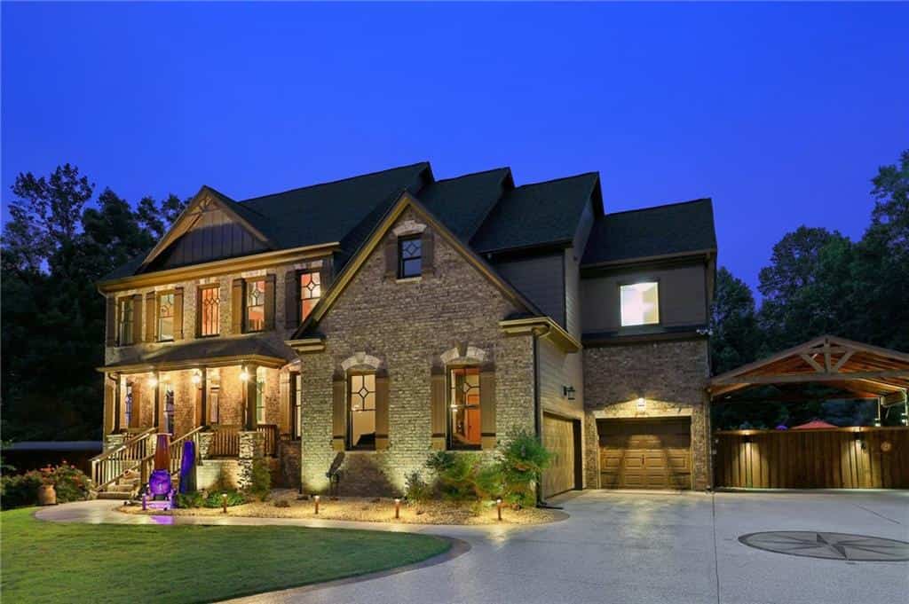 Listing photo 2