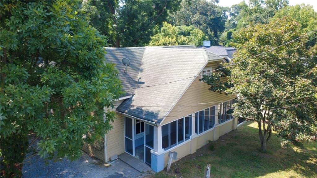 Listing photo 6