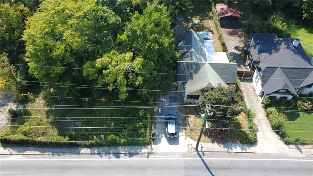 2069 Bolton Road NW, Atlanta, GA 30318