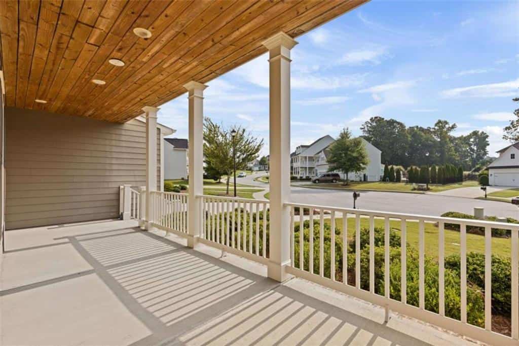 Listing photo 6