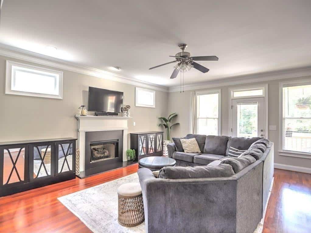 Listing photo 6