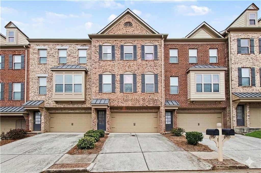 2707 Hallwood Lane, Suwanee, GA 30024