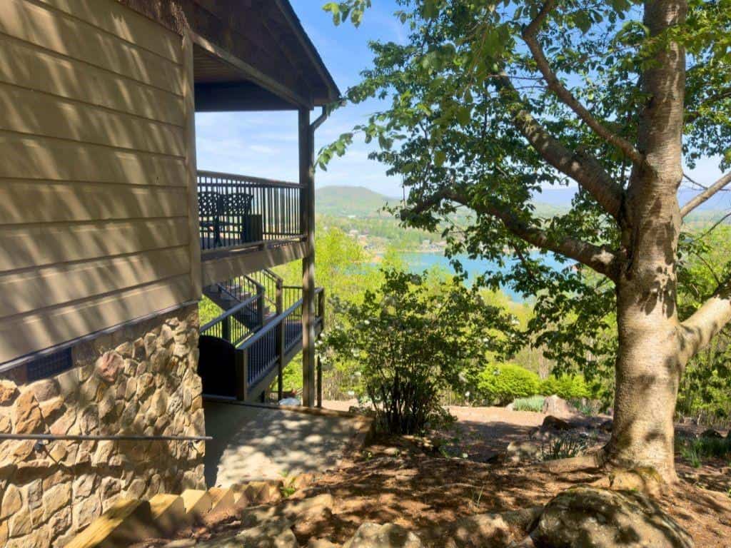 Listing photo 6