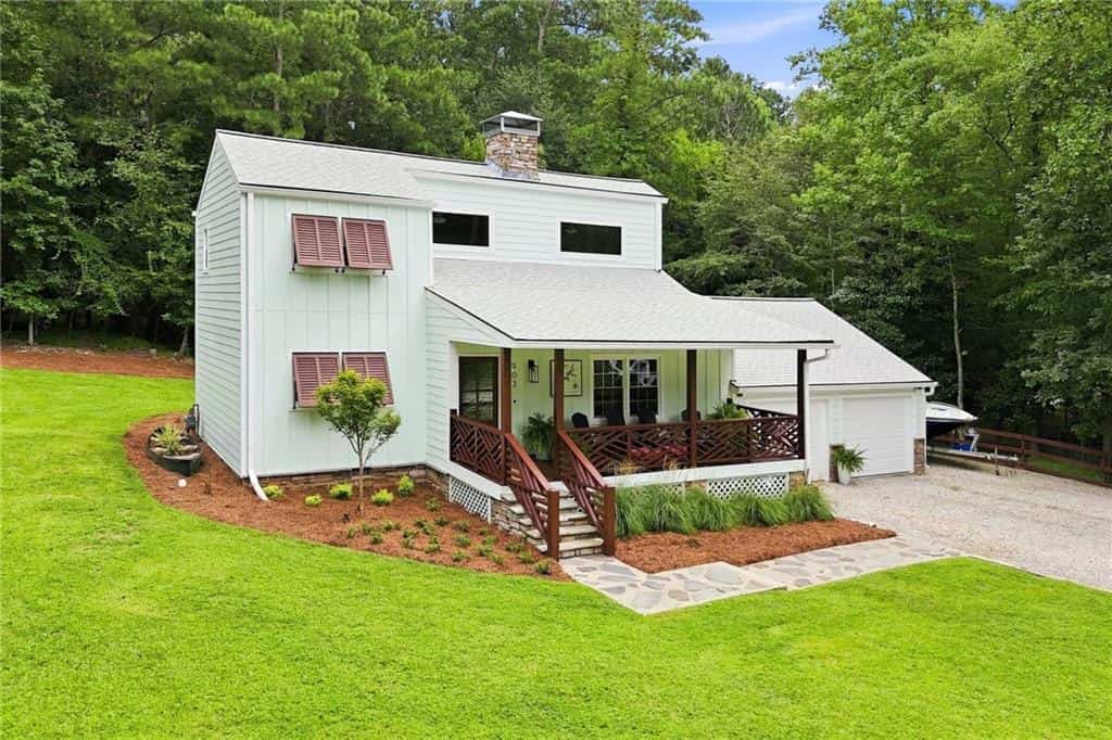 903 Pine Circle, Woodstock, GA 30189