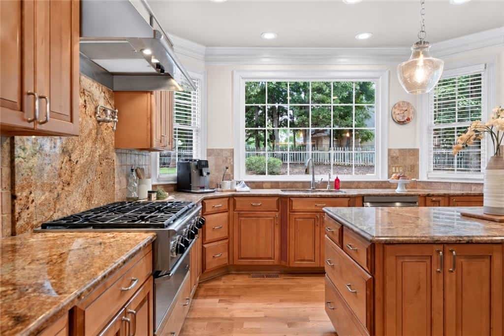 5490 Hampstead Way, Johns Creek, GA 30097