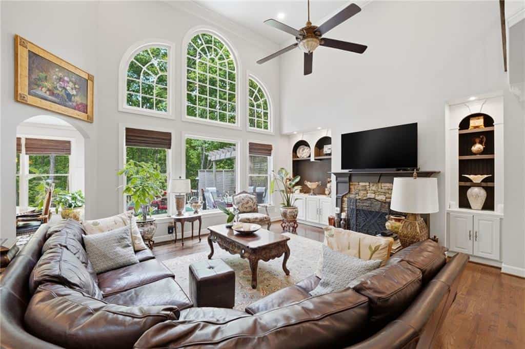 Listing photo 6