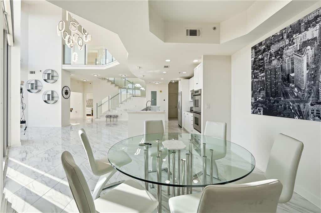 Listing photo 6