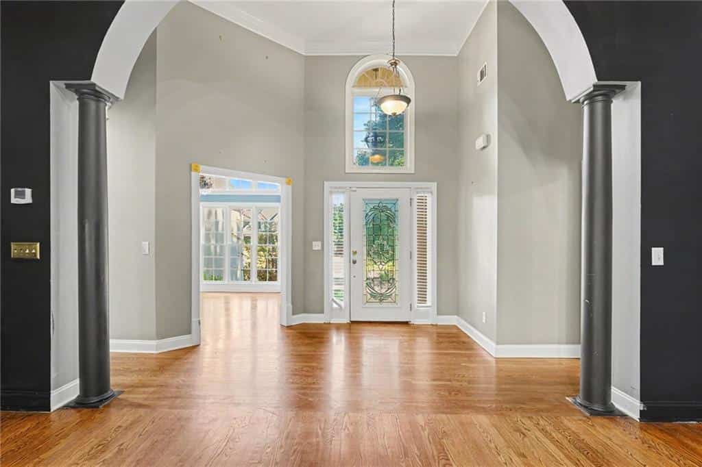 Listing photo 6