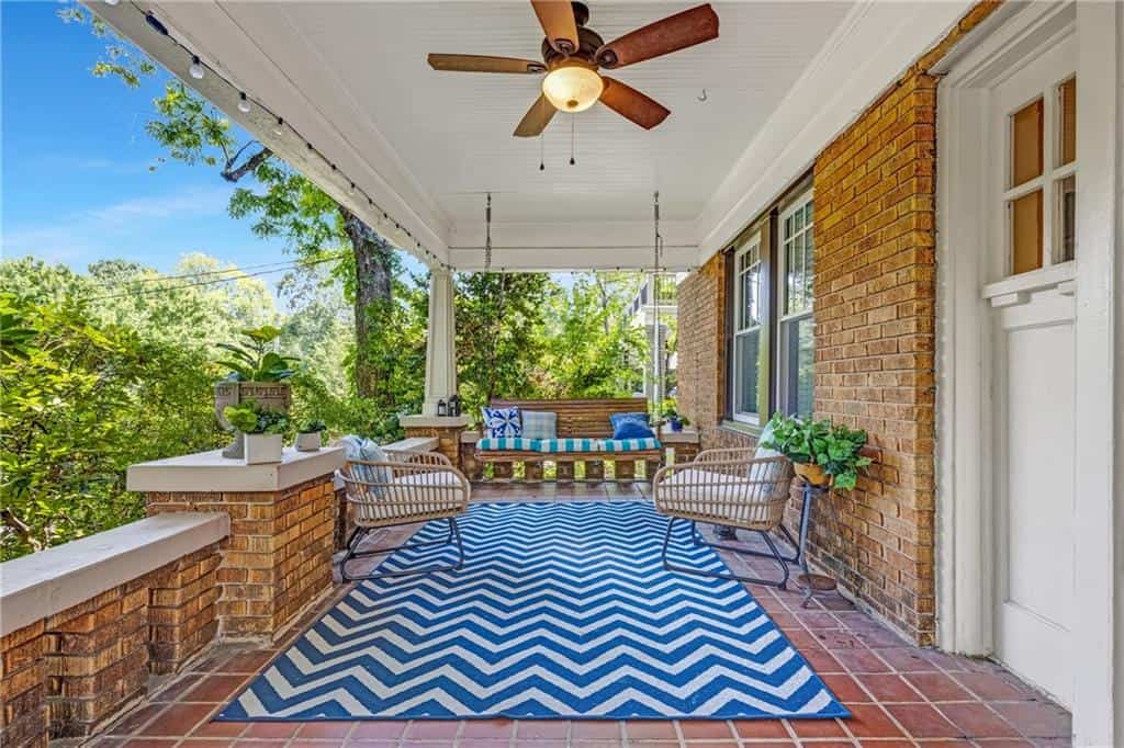 Listing photo 6