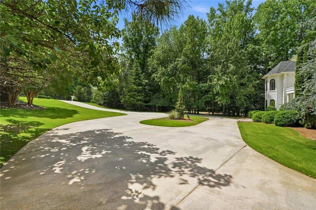Listing photo 6