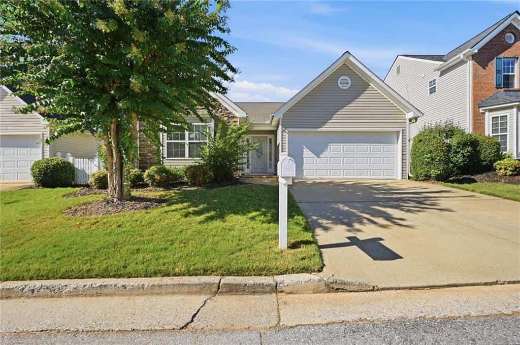 323 Greystone Parkway, Hiram, GA 30141