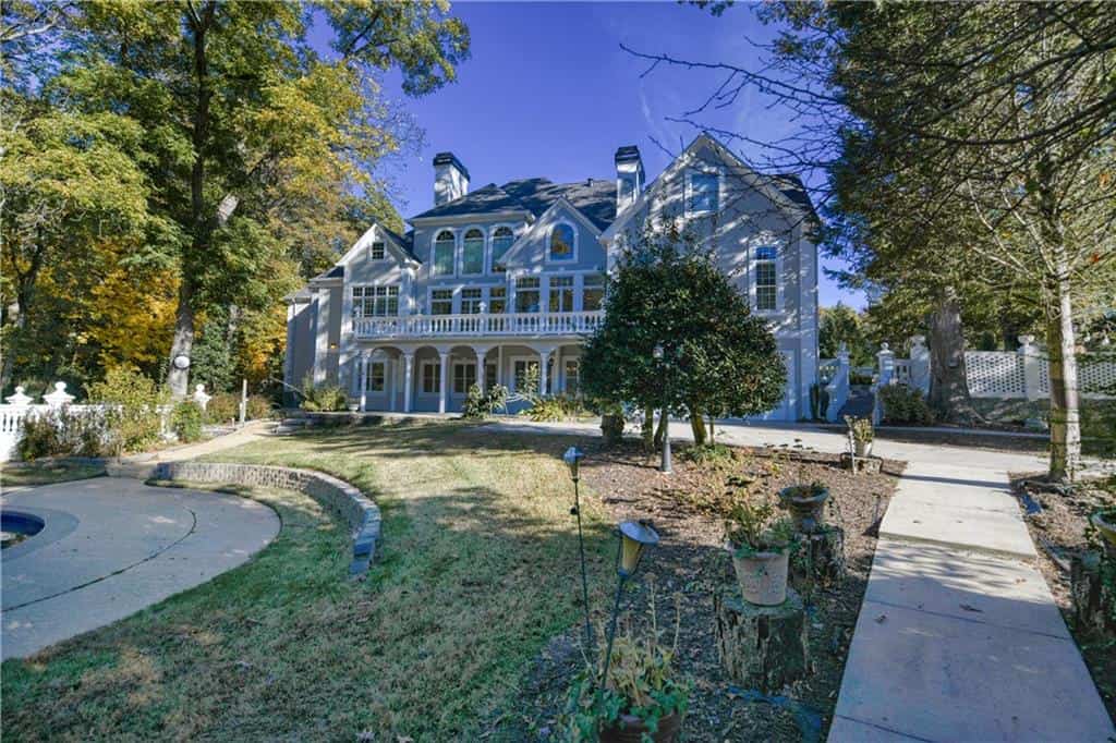Listing photo 6