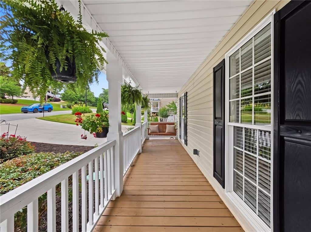 Listing photo 6