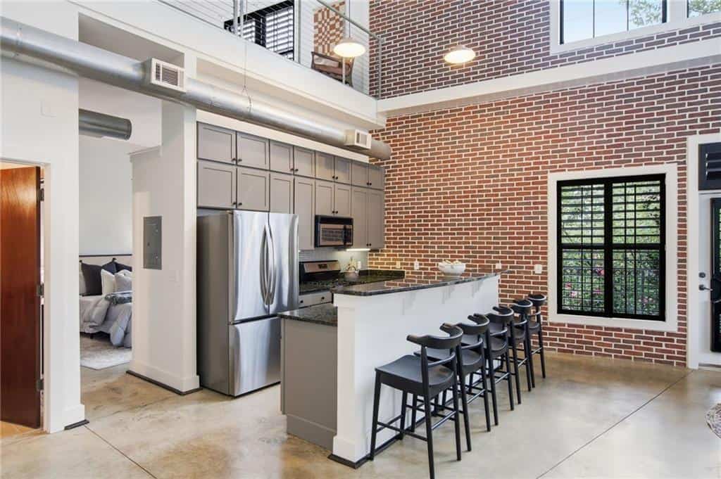 Listing photo 6