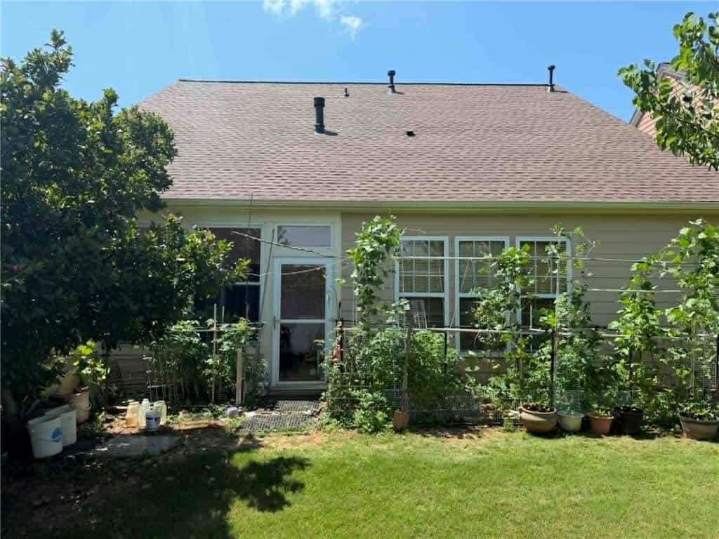Listing photo 6