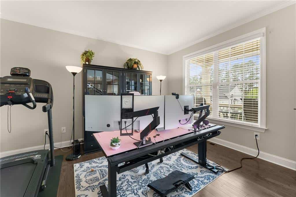 Listing photo 6