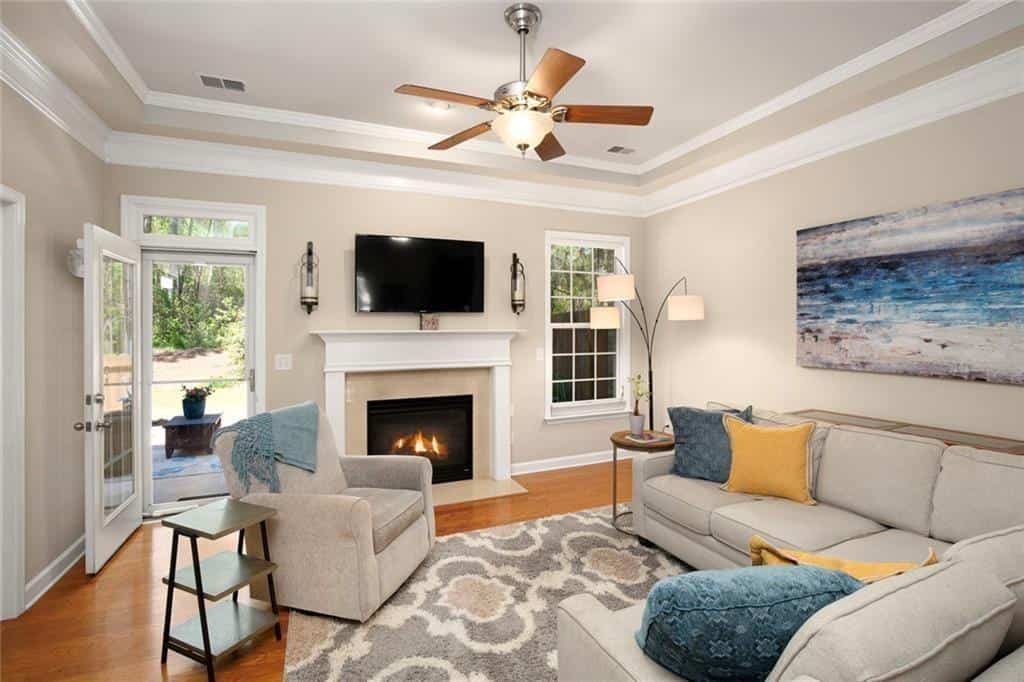 Listing photo 6