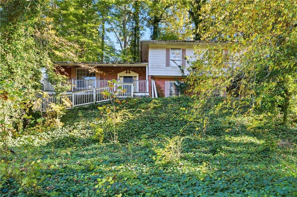 253 Lamplighter Lane SE, Marietta, GA 30067