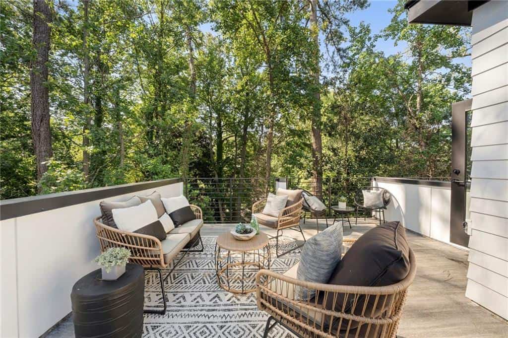 1169 Penny Lane, Atlanta, GA 30329