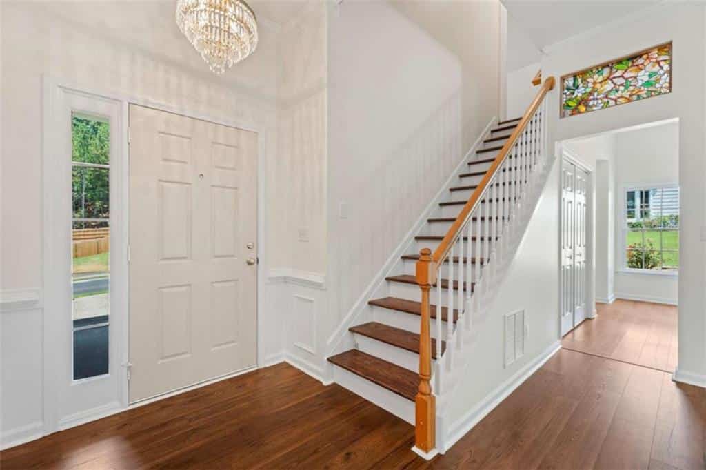 Listing photo 6