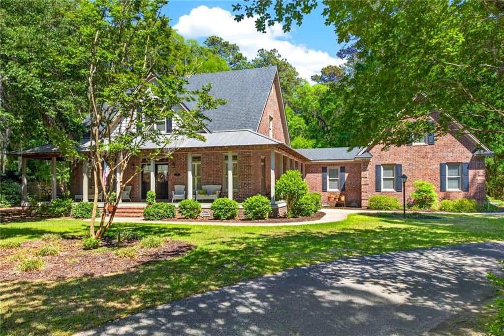 477 Buckland Hall Road, Richmond Hill, GA 31324