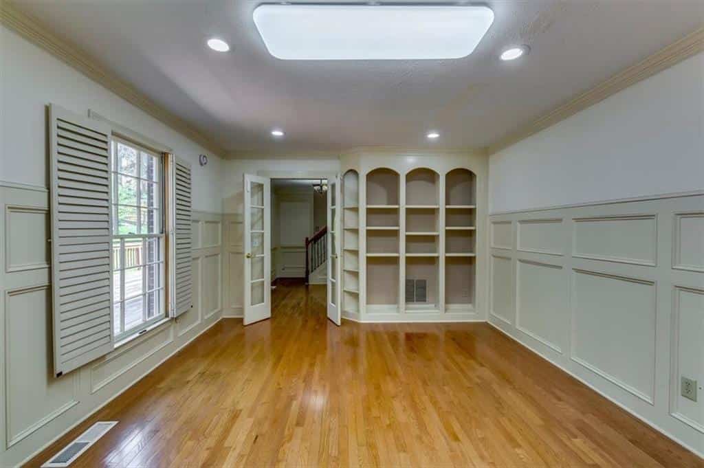 Listing photo 6